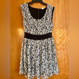 Fire Los Angeles Black and White Butterfly Formal Dress | M